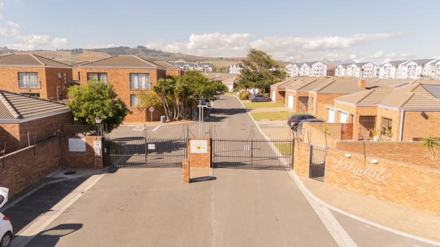 2 Bedroom Property for Sale in Vredelust Western Cape
